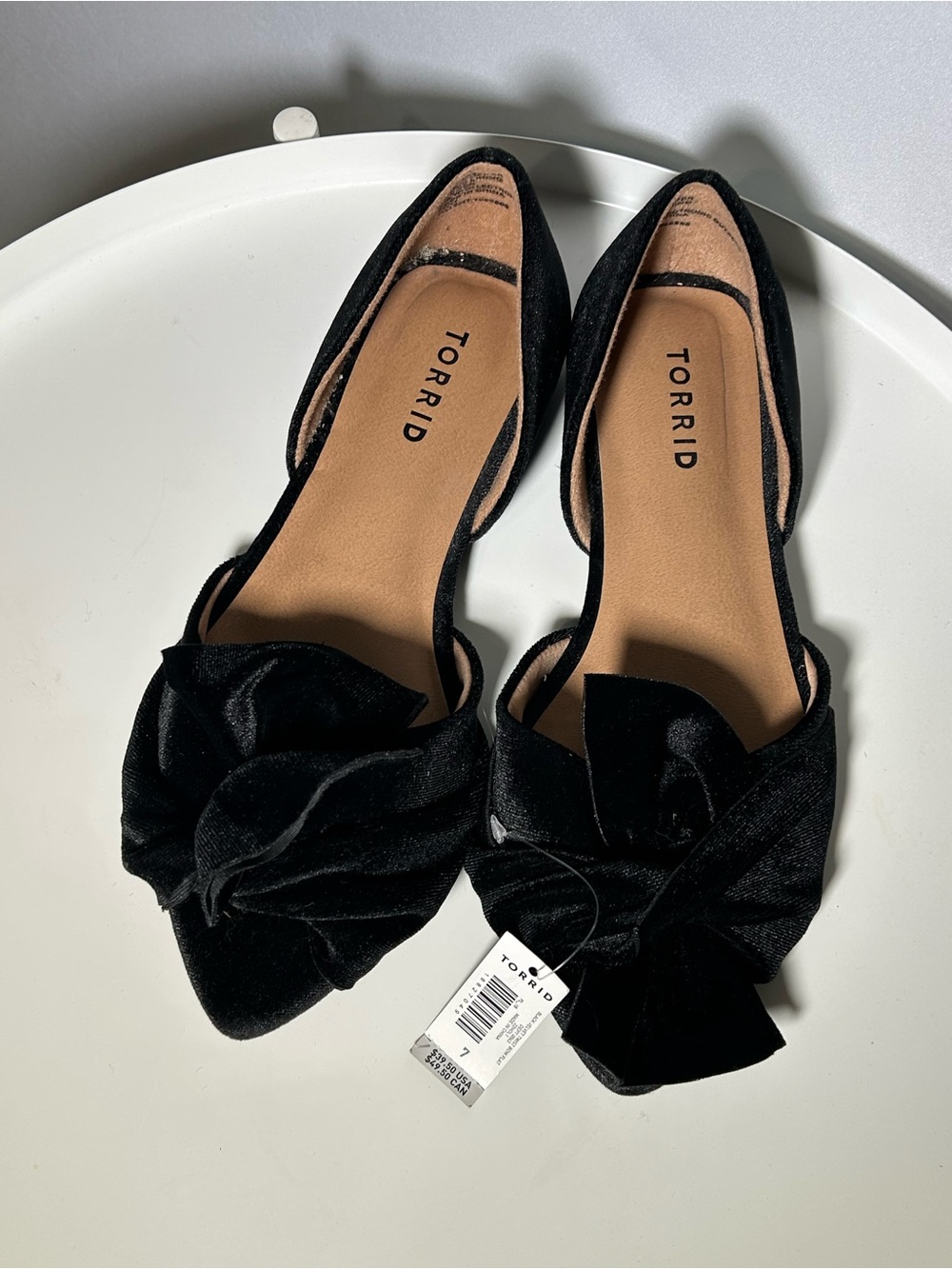NWT torrid Black Velvet Pointed-Toe Bow Flats